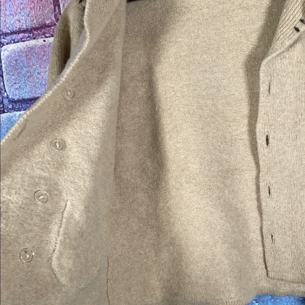 J.Jill Women's Cream Cardigan with Brown Buttons Size Medium - Picture 5 of 8